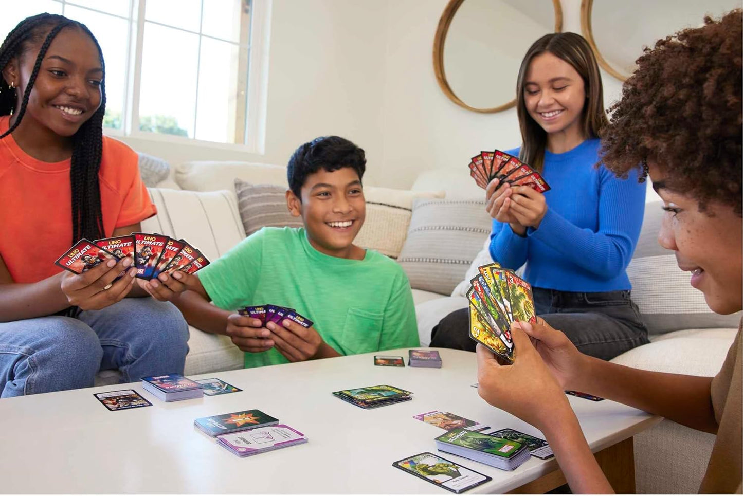 UNO: Ultimate Marvel Avengers Gard Game
