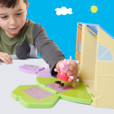 Peppa Pig Peppa's Pop-Open Playgroup Playset