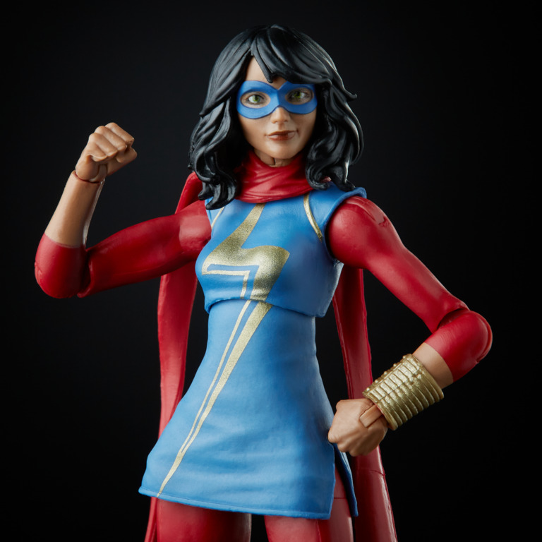 Marvel Legends Series Gamerverse Ms. Marvel Figure