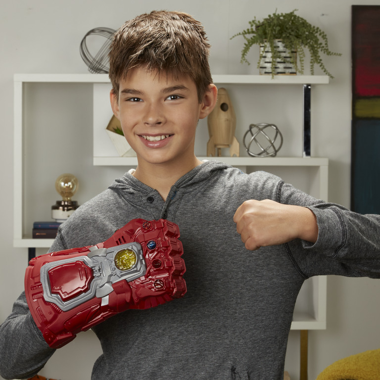 Marvel Avengers Red Infinity Gauntlet Electronic Fist