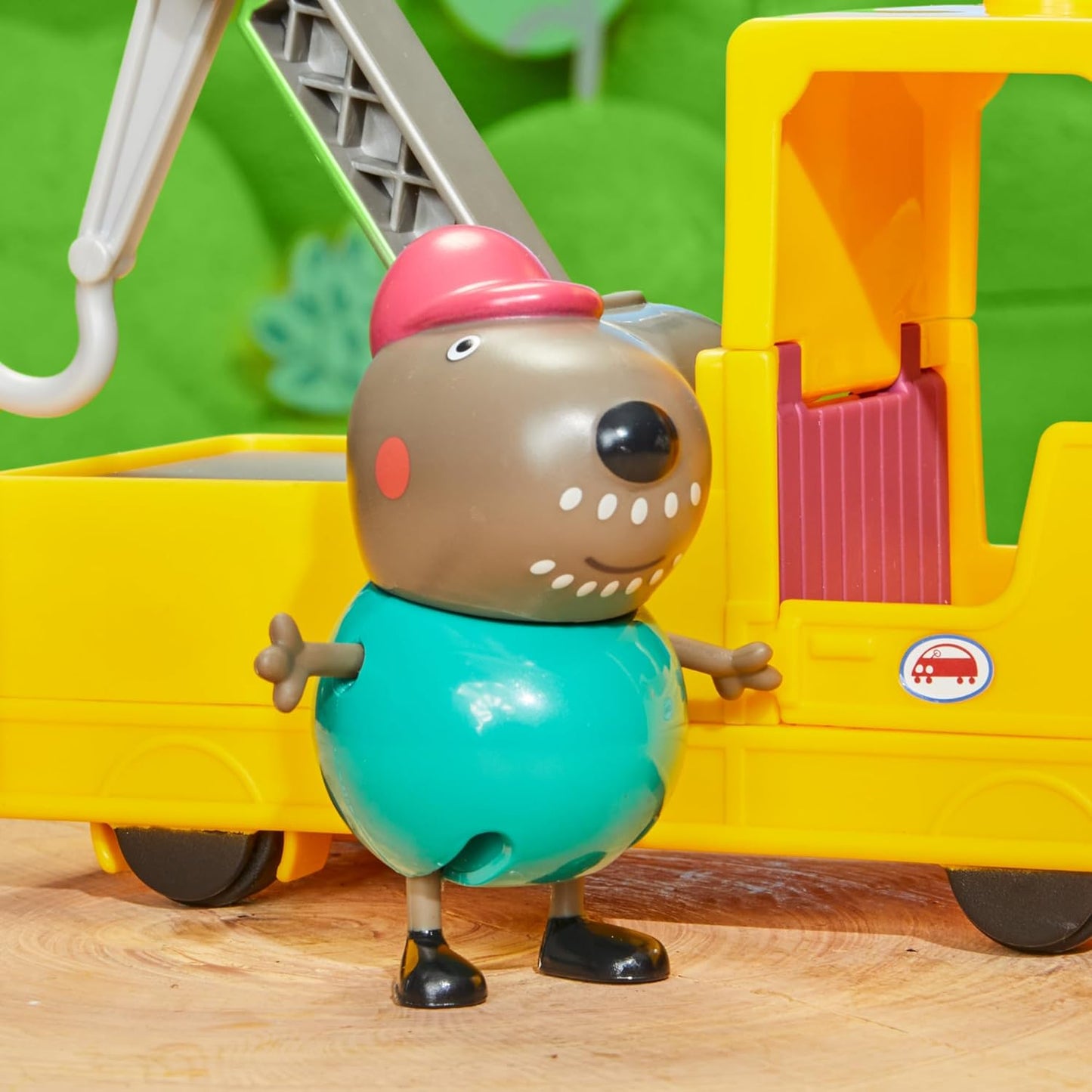 Peppa Pig Granddad Dog's Tow Truck Set