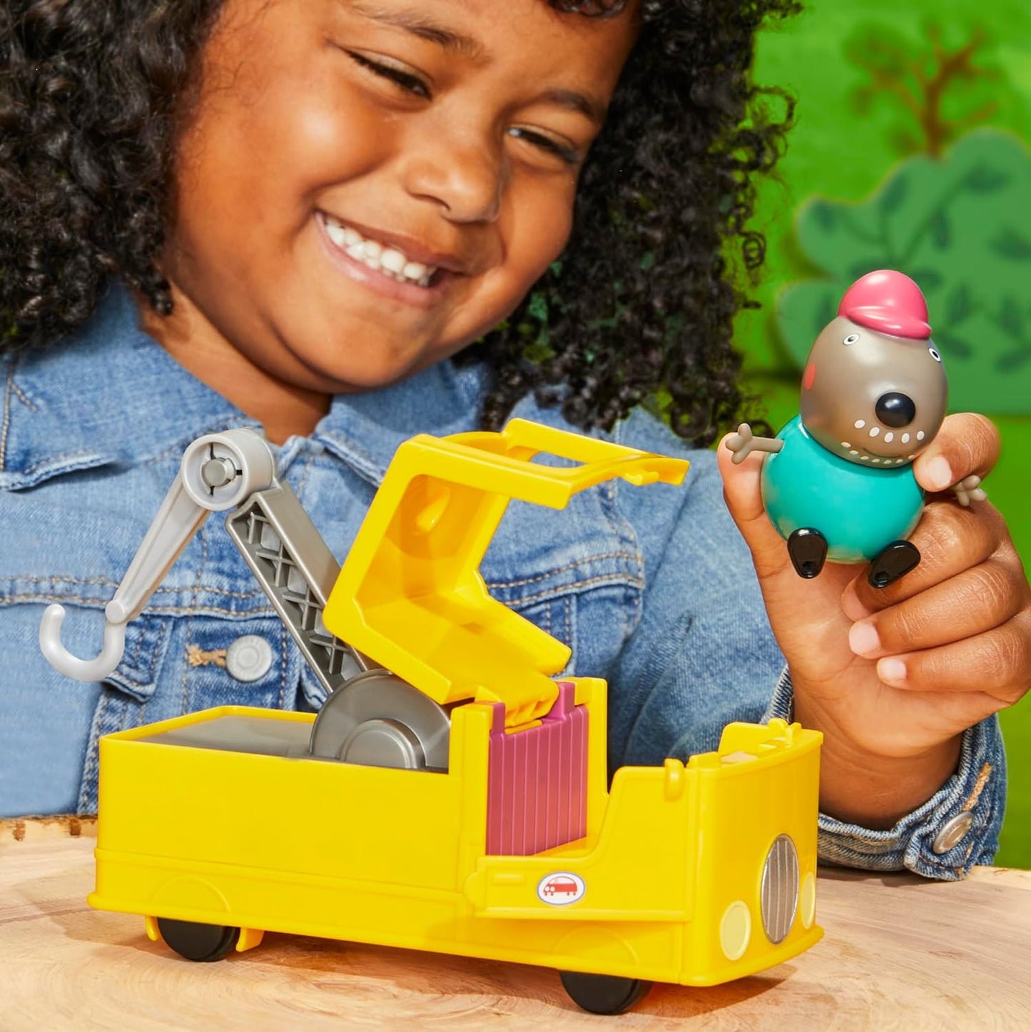 Peppa Pig Granddad Dog's Tow Truck Set