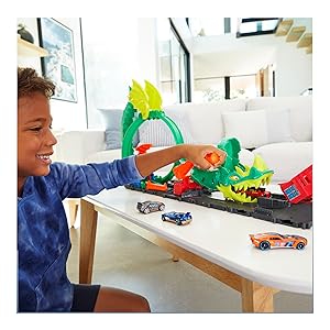 Hot Wheels Dragon Drive Firefight Playset